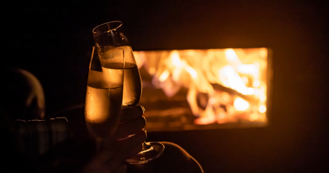 ワインと火を楽しむ。全国の薪焼き料理が楽しめる店